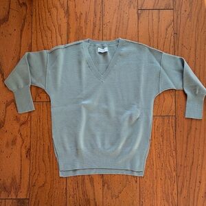 Perfect! Never worn! A&F sz. XS, oversized, soft V neck sweater- beautiful